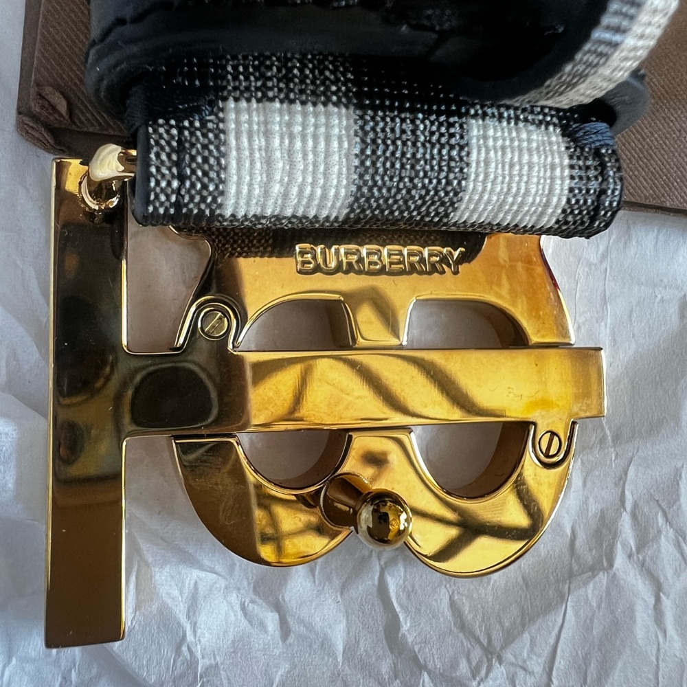 Burberry Belt With Box Size L Like New - Picture 3 of 5